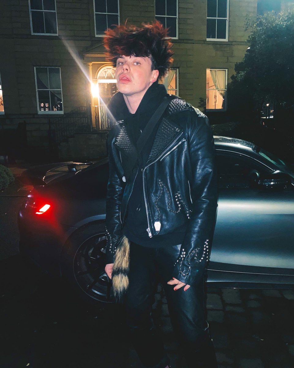 YUNGBLUD tweet media