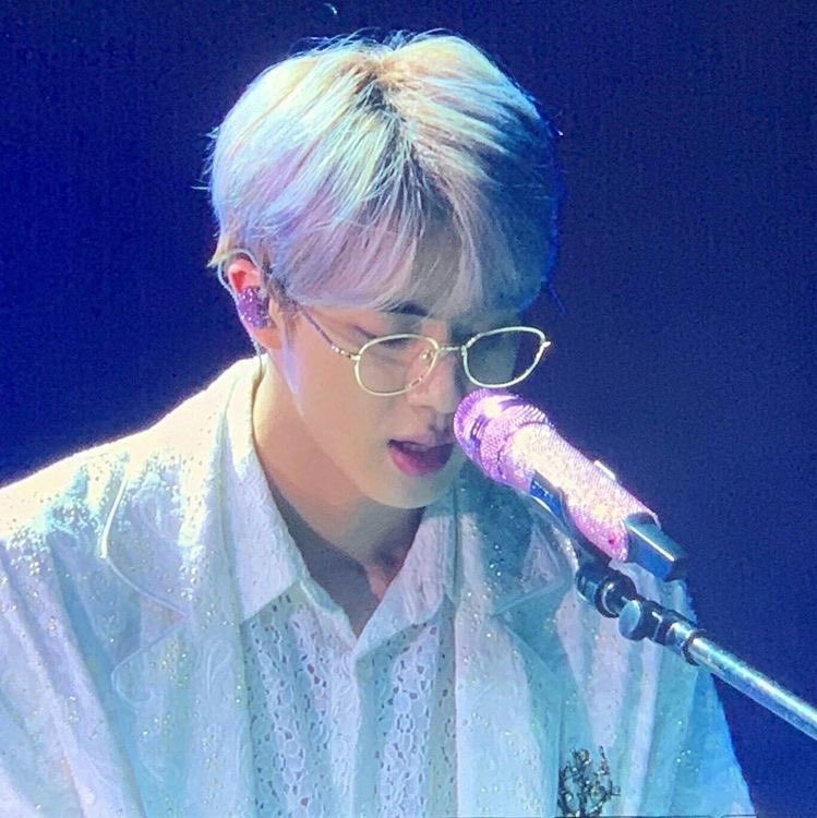 epiphanq's tweet photo. when seokjin performed epiphany with glasses on https://t.co/2HKUXnnznQ