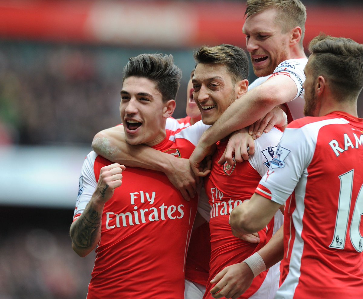 HectorBellerin's tweet photo. Always hard to see top players leave our dressing room. It’s been a pleasure to share so many good memories with you. Wish you all the best @MesutOzil1088! https://t.co/OeIy4vqWIF