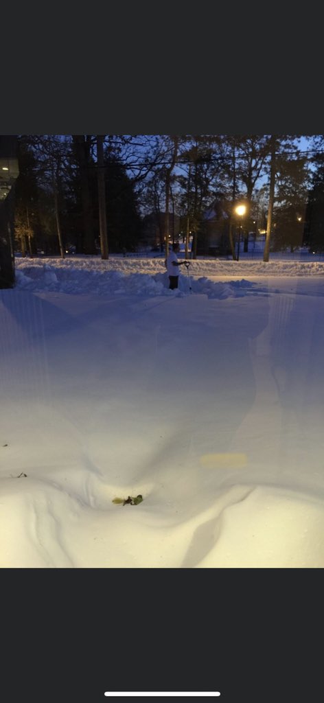 CBSAtlantaWxMan's tweet photo. This one is another good one from back just after the #2016blizzard five years ago today... Later Monday and into Tuesday may not be a blizzard, but we could have an inch or two of snow and a glaze of dangerous #ice. https://t.co/iEj0T4VR0a