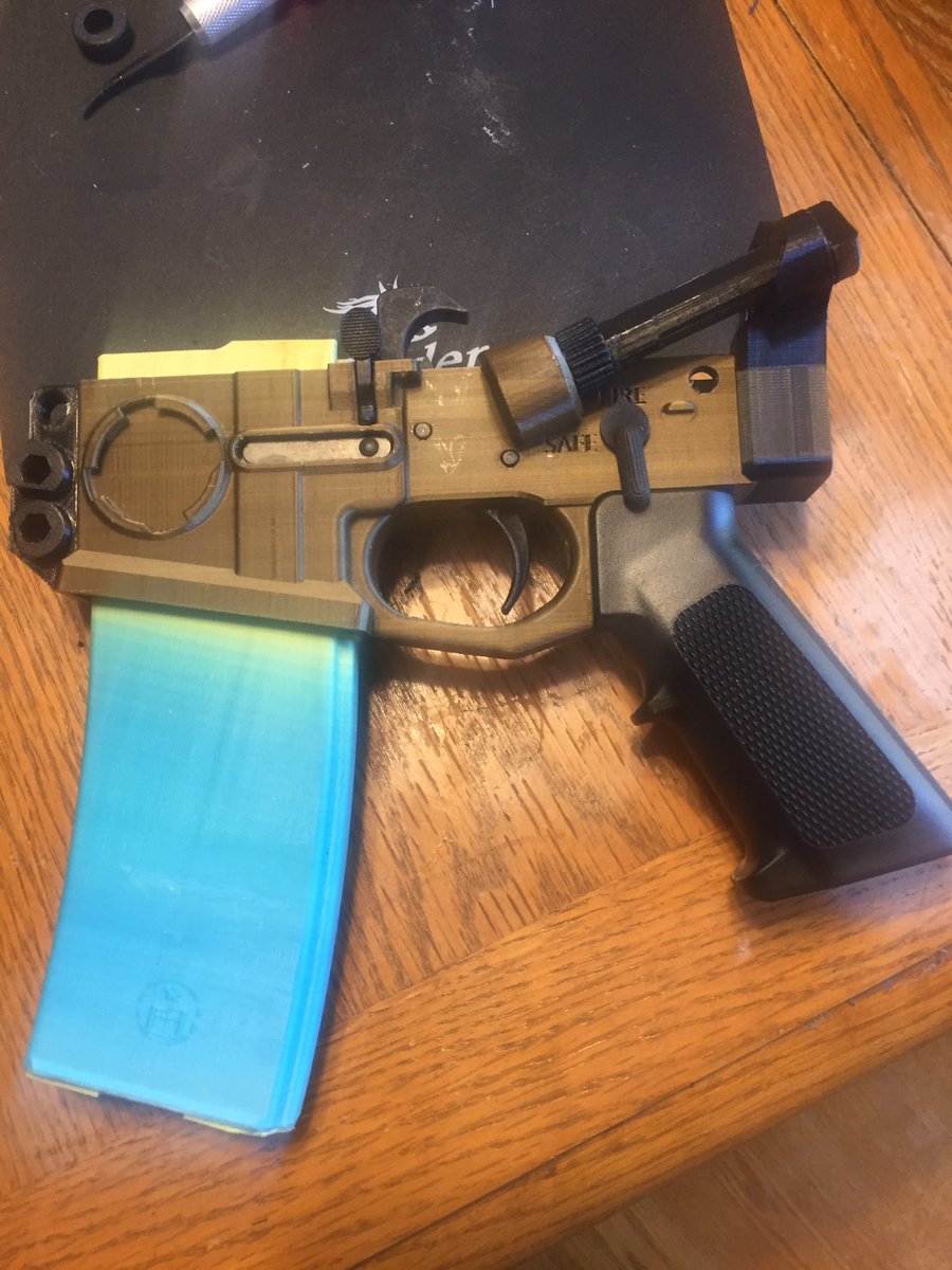 Wrightjw75's tweet image. I finished my Hellfire lower build, bottled up 2 batches of Mead, started 4 more, and canned up some burrito in a jar.  Stay busy, and do what you want.
#countereconomics
@Ivan_Is_Back 
@SallyMayweather 
@CtrlPew