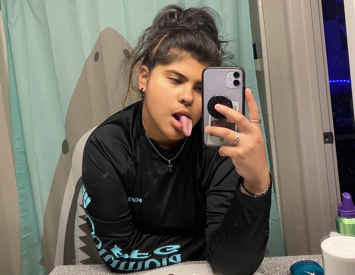 TylerBeaneph's tweet image. hey y’all 🤠