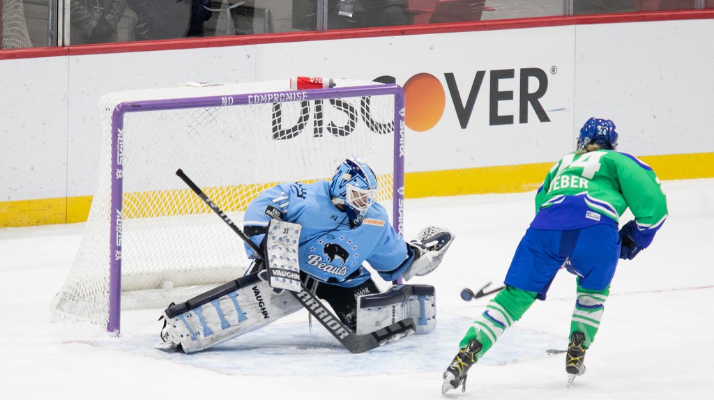 A 42-save debut: New Brunswick-trained goalie shines in first pro game https://t.co/vzo6ppj3lV https://t.co/IdGof0r9Rc