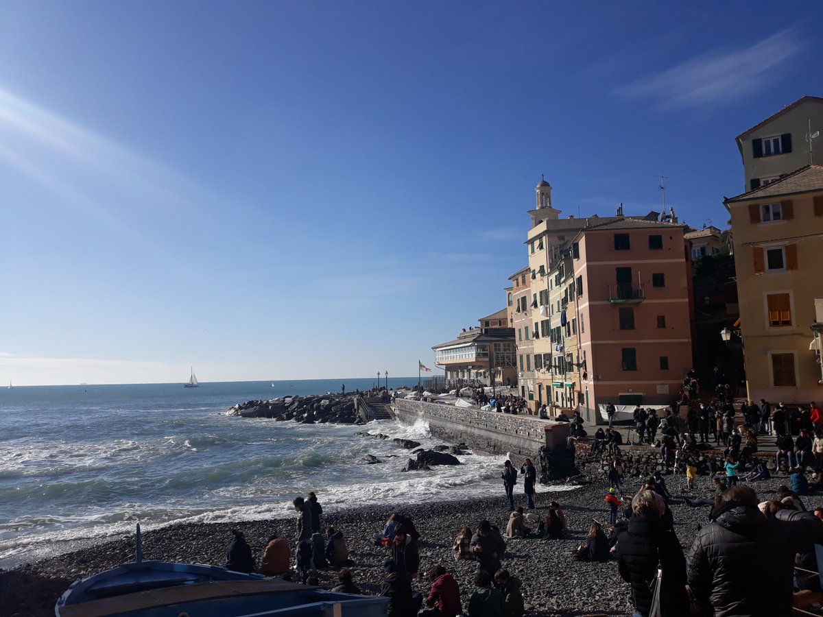 PARCO_AVETO's tweet photo. Fissi o di passaggio a Genova, giusto visitare Boccadasse dove, da qualche mese, grazie a #IlGenovese di @robertopanizza, si può gustare un assaggio di #parcoaveto nelle polpette di #cabannina... rigorosamente da asporto! 😋🔝 #ilgustodellabiodiversità #CambioVia #SaporidalParco https://t.co/Hsjf9VZHp8