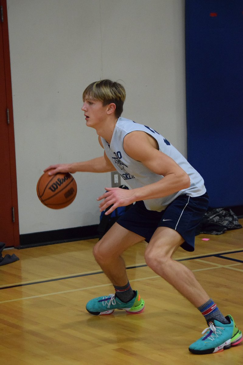 Signed! Tyler Synesael commits to <a href="/BriercrestMBB/">BriercrestMBB</a> 

Another Island kid moving onto the next level! Congrats, Tyler! 

<a href="/rexs_sports/">Rex Sports</a>