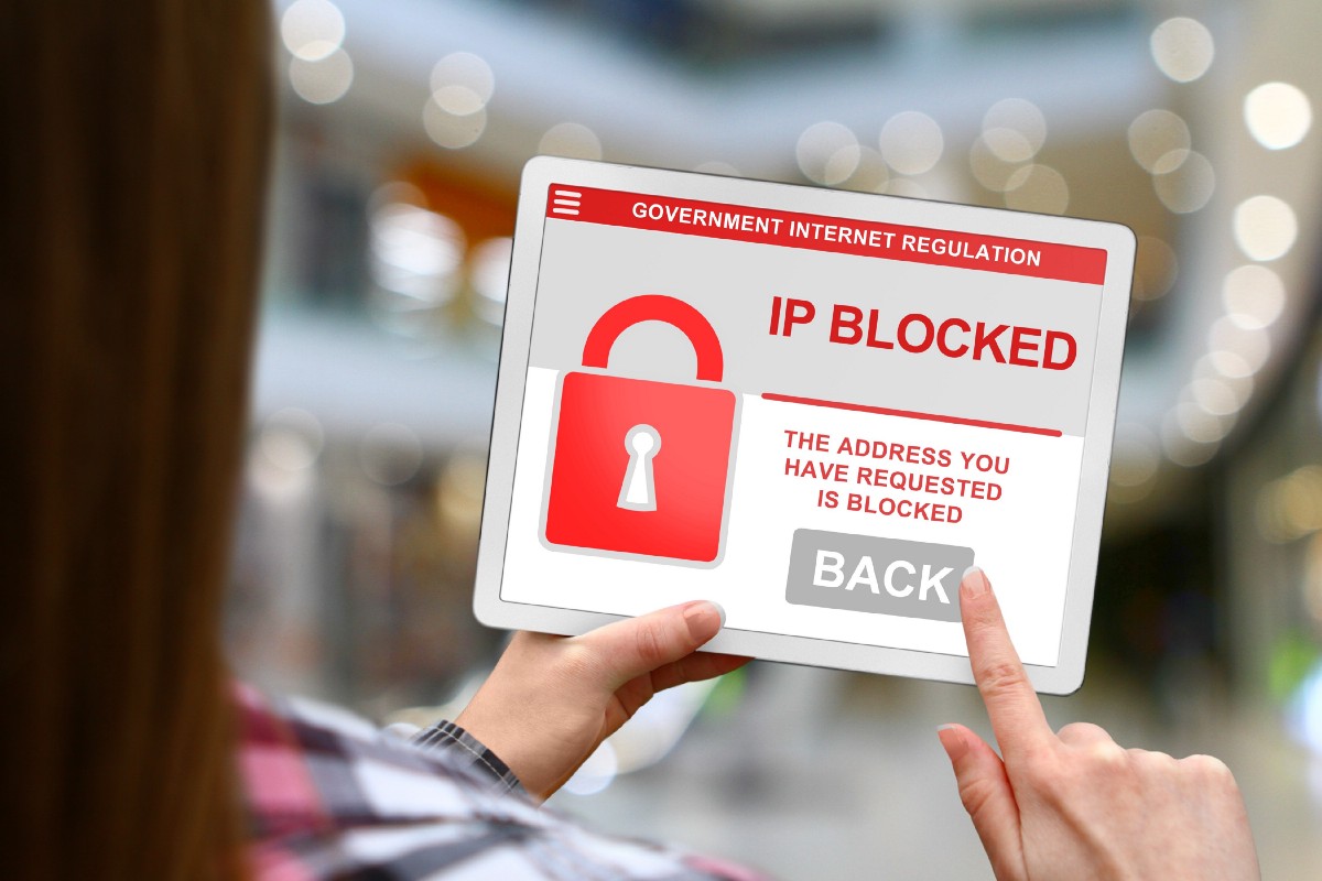 RingCentralDevs's tweet photo. Hey #Developers want to learn how to "Block Access to Particular #IPAddress on #Mac" then make sure to read Vyshakh's article on the #RingCentralDevs Blog π !!! #firewall #codenewbies #ITlife
https://t.co/zb51YL9RKh https://t.co/94EIoKKwO3
