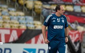 O pior treinador da história do <a href="/Flamengo/">Flamengo</a> 

#ForaCeni e se o Marcos Braz quiser, também pode ir.