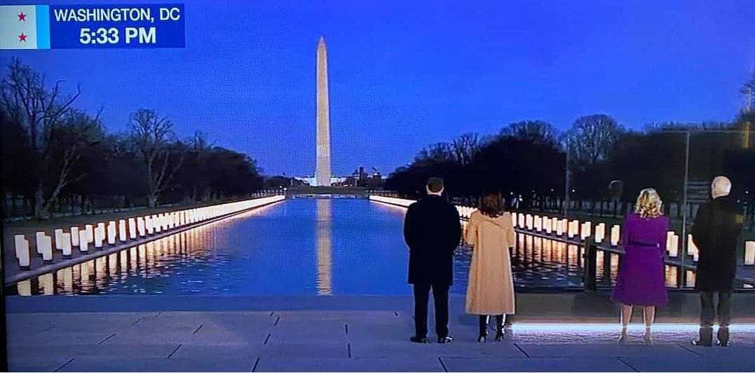 SunnyDaysAreBe1's tweet photo. @TheTrueAmerica5 @EyeOfTheIdol #NewBeginning #JusticeAndUnity FBR 🌞🌺🌸 https://t.co/nfa7DY3jzq