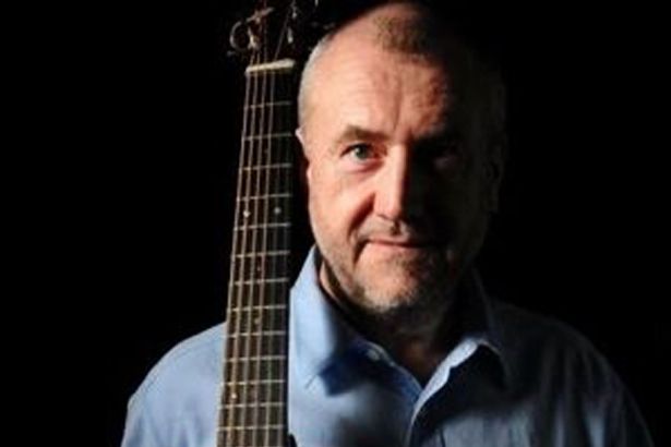 The Sunday Post:  Bob Fox - "not just one of England’s greatest #folk singers but one of the finest voices these islands have ever produced..." 10 essential <a href="/bobfoxmusic/">Bob Fox</a> songs - chosen by @johnsprackland ... 
toppermost.co.uk/bob-fox/