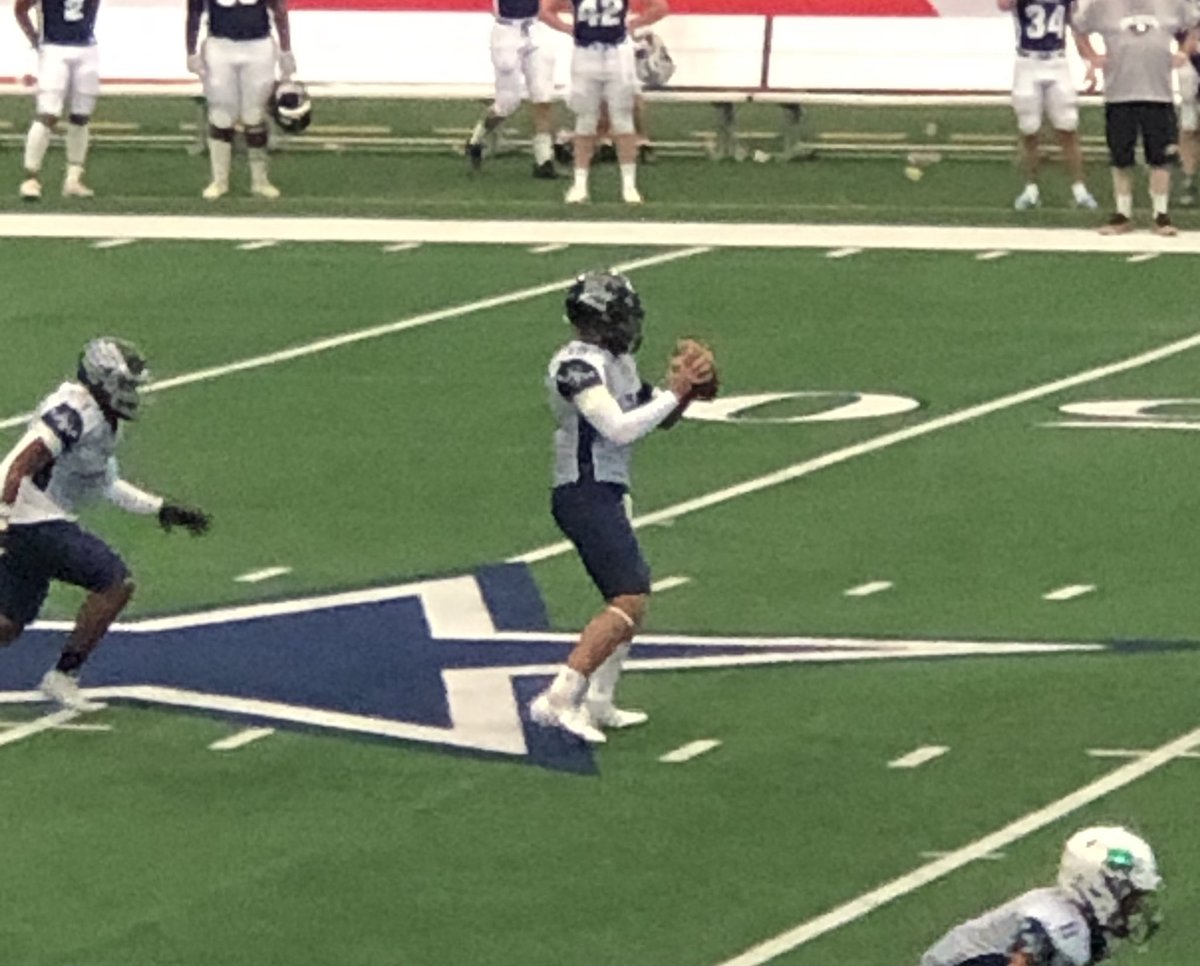 Rebecca_QBMom's tweet image. #hehasmyheart #NFLfuture @kannonwilliams