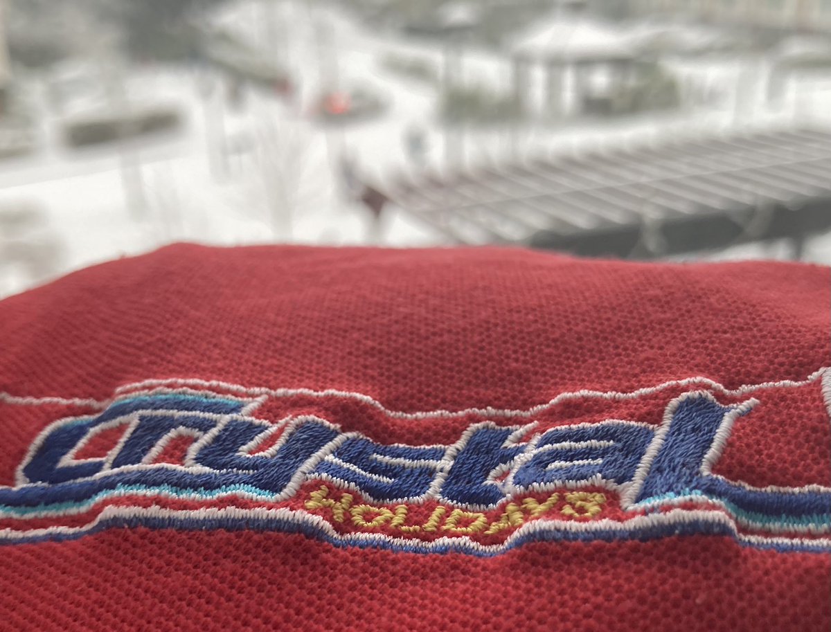 nickpiersrich's tweet photo. Great ‘snow Sunday’ in Berkshire! Dug out a few of the classic ski layers today, took me back to the @crystalski repping days in 1996/97 based in #Neustift skiing at the #Elferlift &amp; @stubaigletscher. Good times and Apres Ski @ #Dorfpub ❄️⛷🎿⛄️🛷🍻🙌 https://t.co/LtkV6IaTx6