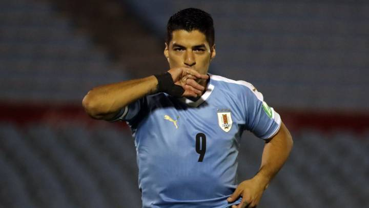 Suarezismo9_'s tweet photo. Ponele la camiseta que quieras. La competencia que quieras. Viajá al año que más te guste. Siempre lo vas a encontrar festejando un gol. 501 goles y 34 años para el mejor 9 de la década. Luis Suárez en la historia grande del fútbol mundial. https://t.co/ccsccV0Uk6