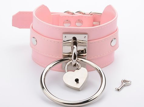 I said I was going to spoil one of my babes and I'm going to do it! Would you like to receive a collar like that? (or similar)