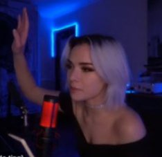 nobody: @nyyxxii : https://t.co/q80YD59fkV<a class="tags" href="/tag/nyyxxii">@nyyxxii</a>