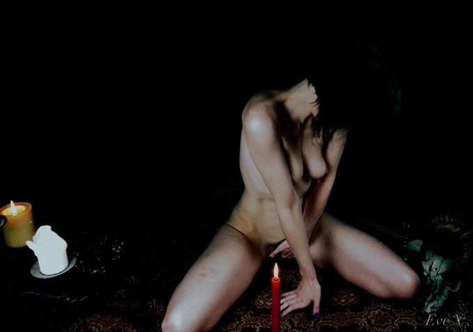 The First Bite&hellip; 🍎🐍  🌹 SEX MAGICK 101: LOVE SPELL 🌹  Starring &amp; Produced by @The_Eve_X https://t.co/j88PIf3CNC  #Masturbation<a href="/tag/joi"class="tags"><span>#joi</span></a><a href="/tag/payforyourporn"class="tags"><span>#payforyourporn</span></a><a href="/tag/masturbation"class="tags"><span>#masturbation</span></a><a href="/tag/magick"class="tags"><span>#magick</span></a>