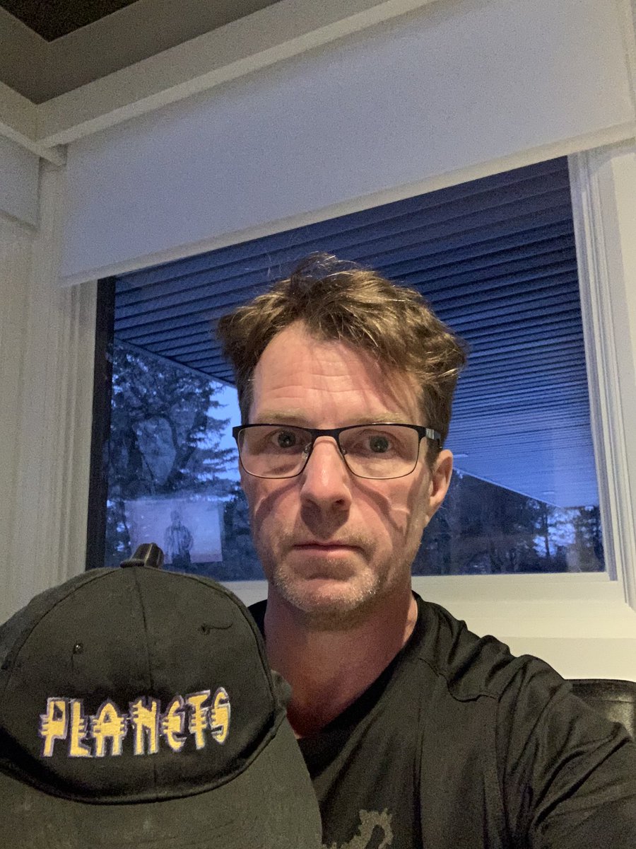 JeffMarek's tweet photo. Loved going to Planets games at Varsity (never missed a single one). Easily one of my fav hockey lids too. #RHIForever https://t.co/uMXyS7ougG