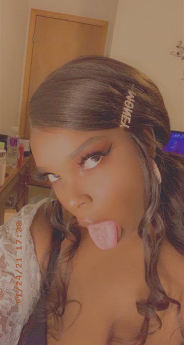 Bitch we want that money, money, 💰 💰💰💰💰💰💰💰💰💰💰💰💰💰Kik chocolittrina 💰app chocolittrina findom cashslaves