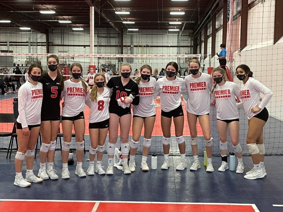 Premier14Gold's tweet photo. We saw a lot of growth and some great volleyball competing in the Premier NE 16 Gold Showcase! Finished in 2nd place! Back to putting in the work this week! #itsachoice #compete #choosethebattle @Premier_VB https://t.co/sEiZPgRiUX