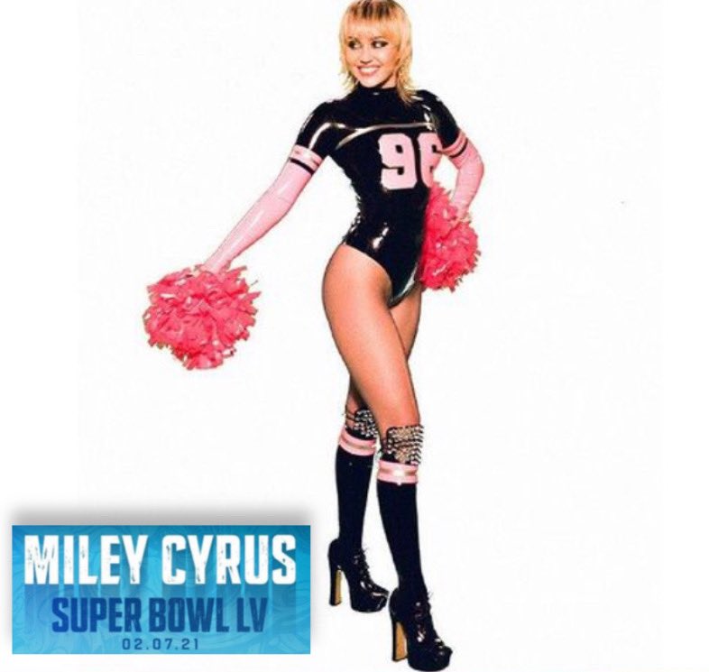 MileyUpdates's tweet image. Which songs can't be missed on Miley's Pre-game Superbowl show!?