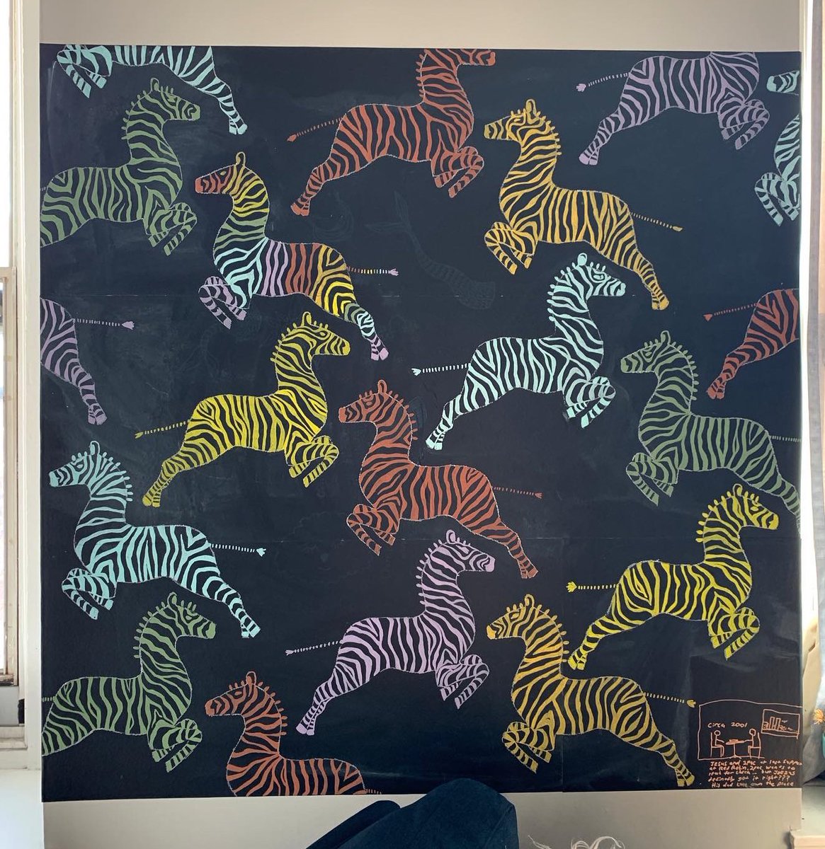 magan_shively's tweet photo. So I bought chalkboard wallpaper and created a zebra print for my living room. Follow me on #tiktok to see the process and see the rest of my art thx 🥺 @magan_shively https://t.co/cnS1tuByjU