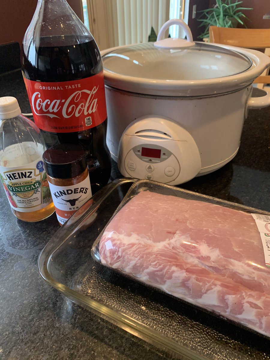 Making some KC pulled pork w/ @KindersBBQ today and wishing the <a href="/Chiefs/">Kansas City Chiefs</a> good luck today on behalf of <a href="/PingHD/">Ping HD</a>. Beautiful #menuboards on <a href="/SamsungUS/">Samsung US</a> displays.
 #samsung #digitalsignage #contentmanagement #software #nflfootball #avtweeps