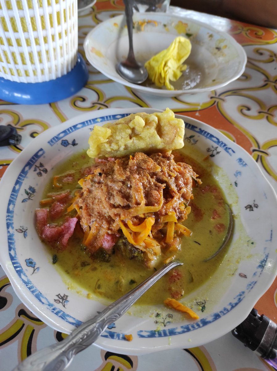 Salamaik pagi dunsanak, salamaik beraktifitas. Jan lupo sarapan!
