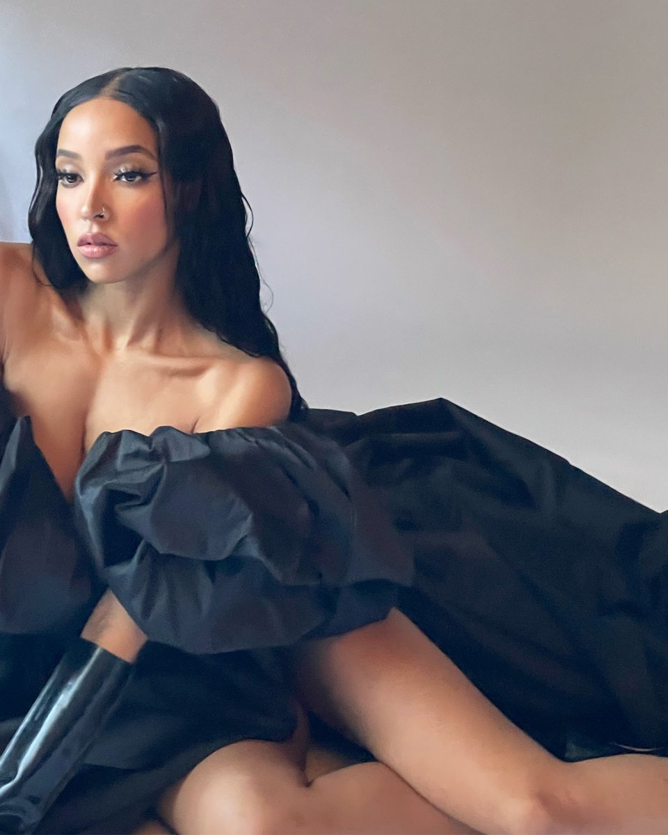 Tinashe's tweet image. I just hope that you miss me a little when I’m gone....