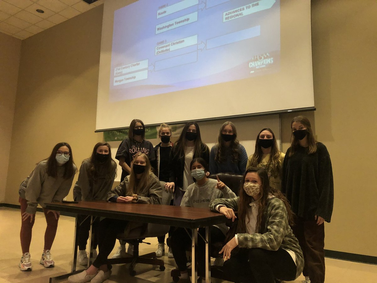 whitneywarfel's tweet photo. Sectional Draw!!! Go Arabians!! #sectional9 #ihsaa @IHSAA1 @IHSAAtv @hunt_Rob @PHHSLBB @PHHSAthletics https://t.co/n3yJQtlVqv
