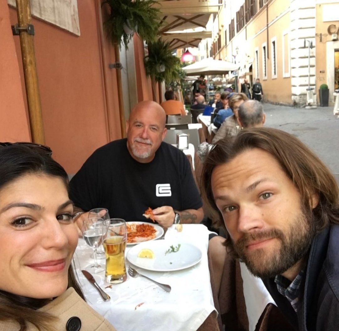 vorishkaeths's tweet photo. 📸 Foto postada hoje pelo Clif no Instagram, com o casal Padalecki. 🥰♥️ (foto antiga) https://t.co/UDTvzRbHHs