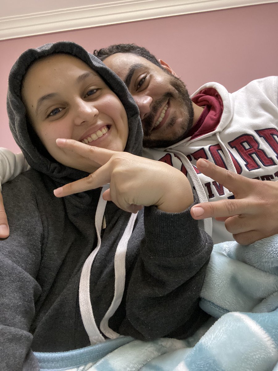 مَيّ بتصحيني الساعة ٢ بالليل عادي جدًا عشان نتيجتنا  طلعت 😂😂

السنة الأخيرة في كلية الطب عدت على خير ربنا فضله كبير وكرمه واسع جدًا جدًا جدًا ♥️ 

 الرحلة كانت طويلة آه بس وجود مي فيها هونها وخلاها رحلة جميلة جدًا ♥️♥️