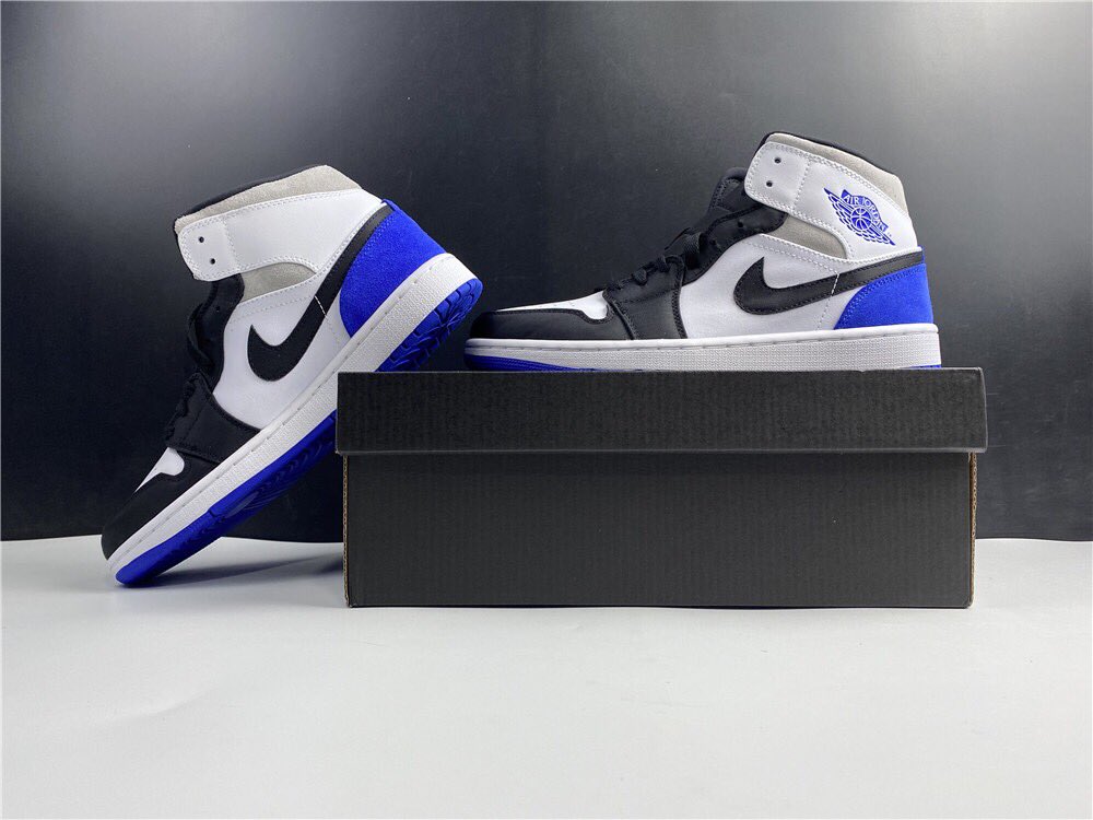 HypesneakerR's tweet photo. Air Jordan 1 Mid SE Union Royal
Comment to make them yours
#airjordan1 #hypesneaker #sneakerhead #streetstyle #sneakers #fashion #streetfashion https://t.co/8dfCbVY053