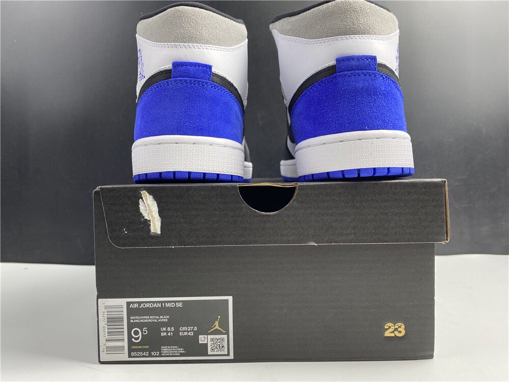 HypesneakerR's tweet photo. Air Jordan 1 Mid SE Union Royal
Comment to make them yours
#airjordan1 #hypesneaker #sneakerhead #streetstyle #sneakers #fashion #streetfashion https://t.co/8dfCbVY053