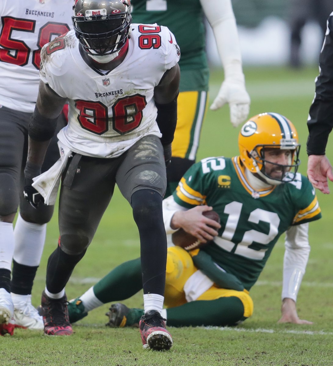NFLonCBS's tweet photo. At 1-4, Aaron Rodgers and Donovan McNabb have identical records in the NFC Championship Game. https://t.co/BrJl8yWE4T