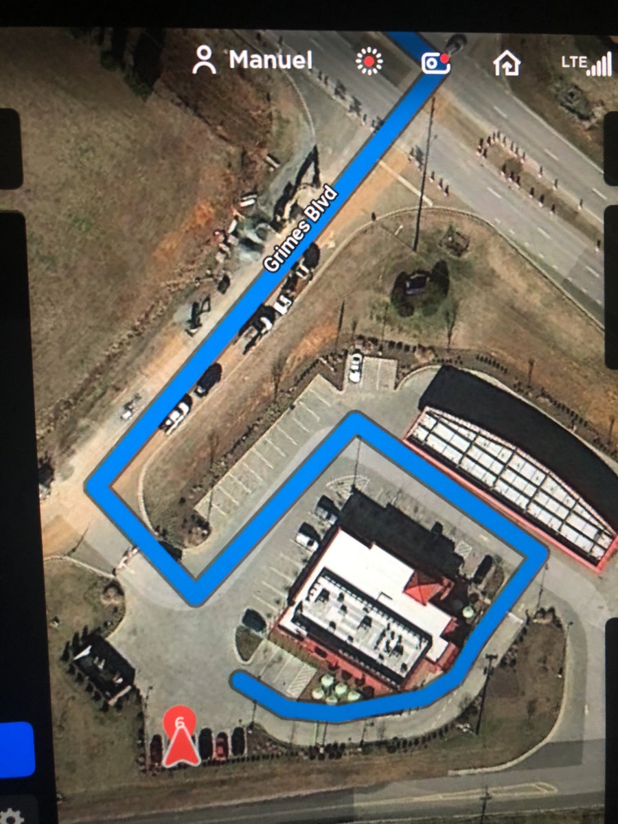 mdls0's tweet image. Tesla supercharger in Lexington NC is in Grimes Blvd, coincidence?🤔@elonmusk @Grimezsz