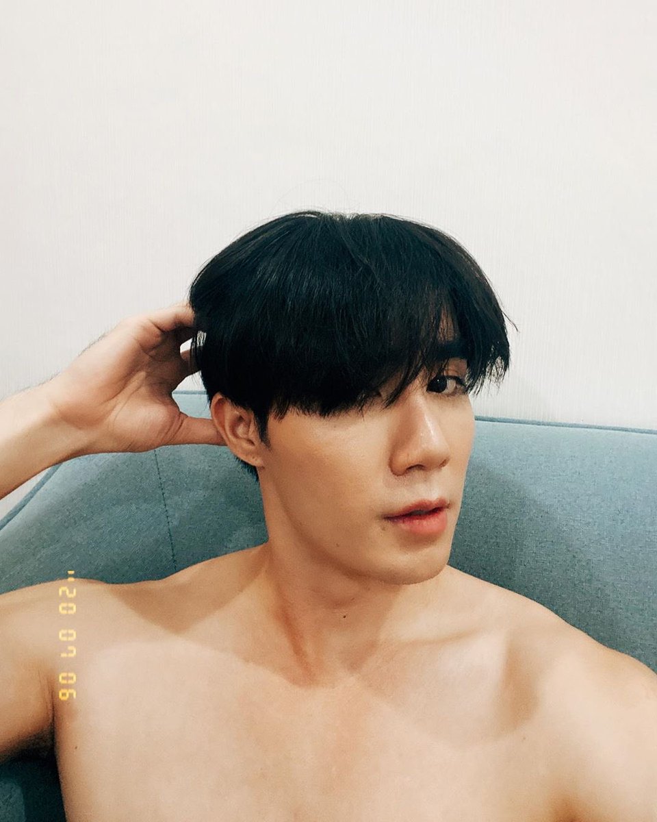 𝙭 𝙯𝙚𝙚𝙥𝙧𝙪𝙠 ()*— 𝙖 𝙩𝙝𝙧𝙚𝙖𝙙.