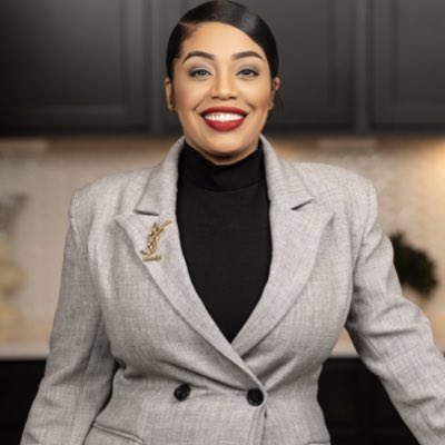 intl_Realtor's tweet photo. #NewProfilePic https://t.co/hDFWvWSlxL
