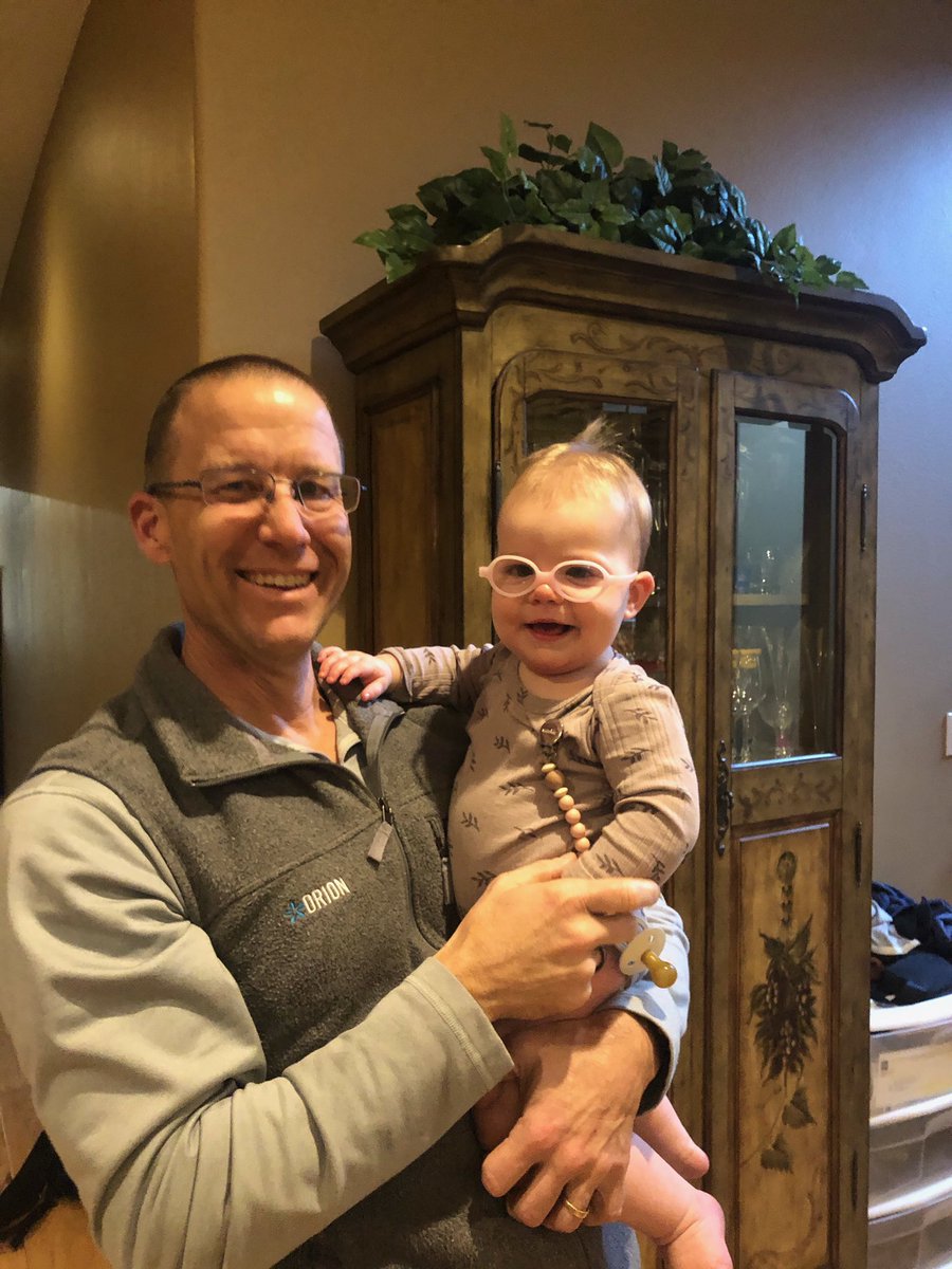 RandyLambertOAS's tweet photo. Glasses never looked so good! #babypeyton https://t.co/OoQs6gEWGj