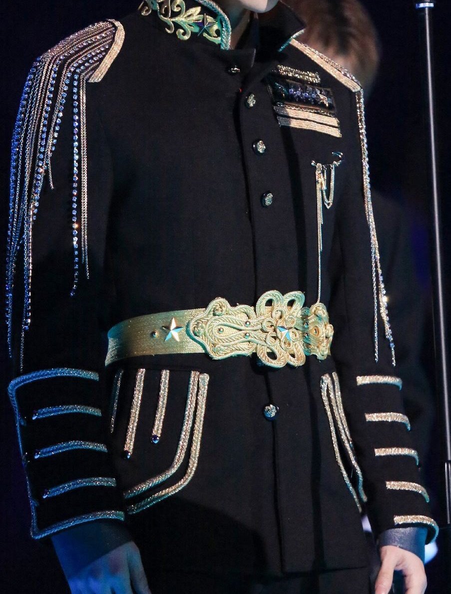 ✰*ೃ "who in exo" but it's actually zhang yixing; a thread ✰*ೃ