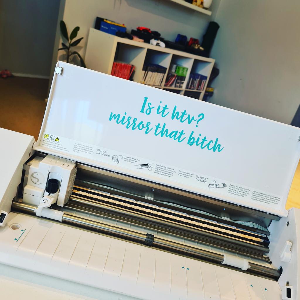 GabBeeCreates's tweet photo. Live on twitch!!
https://t.co/Pr3LxixoYy 
#craft #twitch #Livestream #makers #decals https://t.co/EaHCHA6FcW