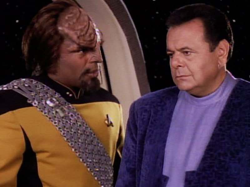 Stonefree63's tweet photo. #AllStarTrek TNG Homeward, This episode is worth it just to see Paul Sorvino and Penny Johnson Jerald, together. 😍 https://t.co/n589oaVo6C
