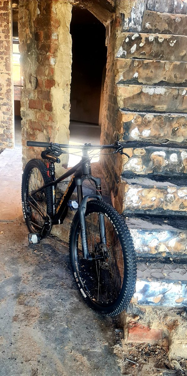 MiexedMedia's tweet photo. What a beaut.

#MTB
#SilverbackSladeTrail
#SilverbackBikes
#BornToBeFast
@SilverbackBikes 
@Silverback_ME 
@silverbackspain https://t.co/qxr1YV0FDy