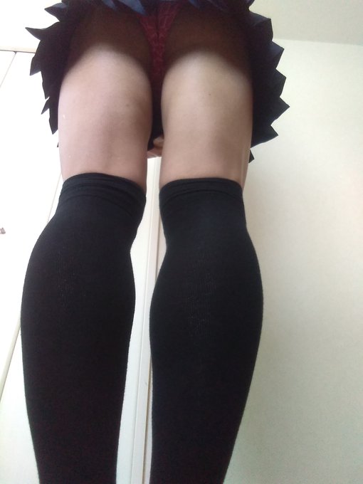 後ろから覗かないで～ https://t.co/UcdSsmx9r1