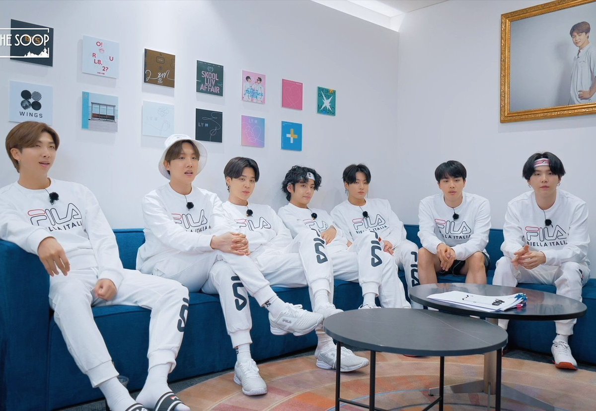 tksinta's tweet photo. PAUSE, So they filmed the next run bts before they filmed BTS in the soop 👀 https://t.co/MnYqr1HWPv