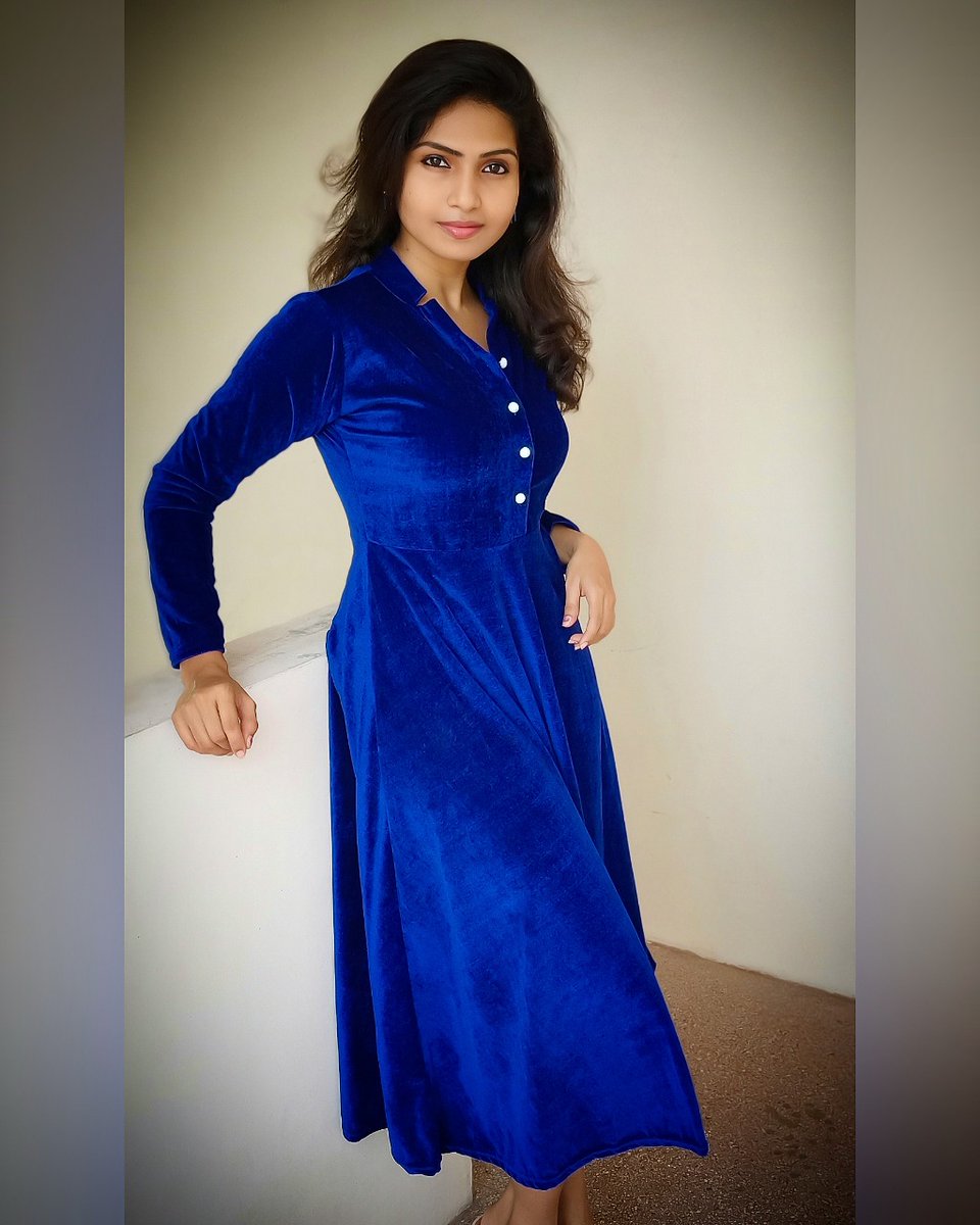 Actress #Venba Latest Photos

#AayiramJenmangal #Maayanadhi #KskSelva @VenbaOfficial @KskSelvaPRO