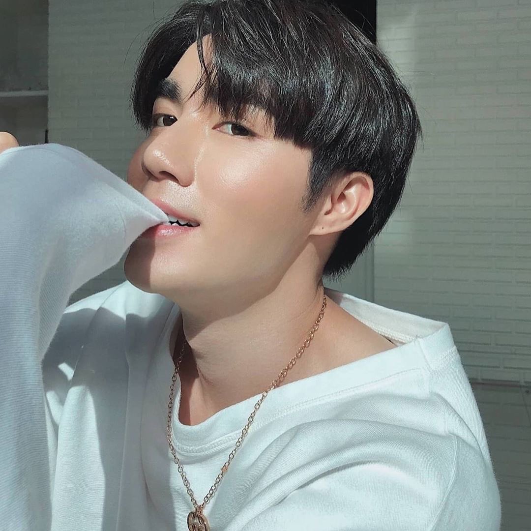 𝙭 𝙯𝙚𝙚𝙥𝙧𝙪𝙠 ()*— 𝙖 𝙩𝙝𝙧𝙚𝙖𝙙.