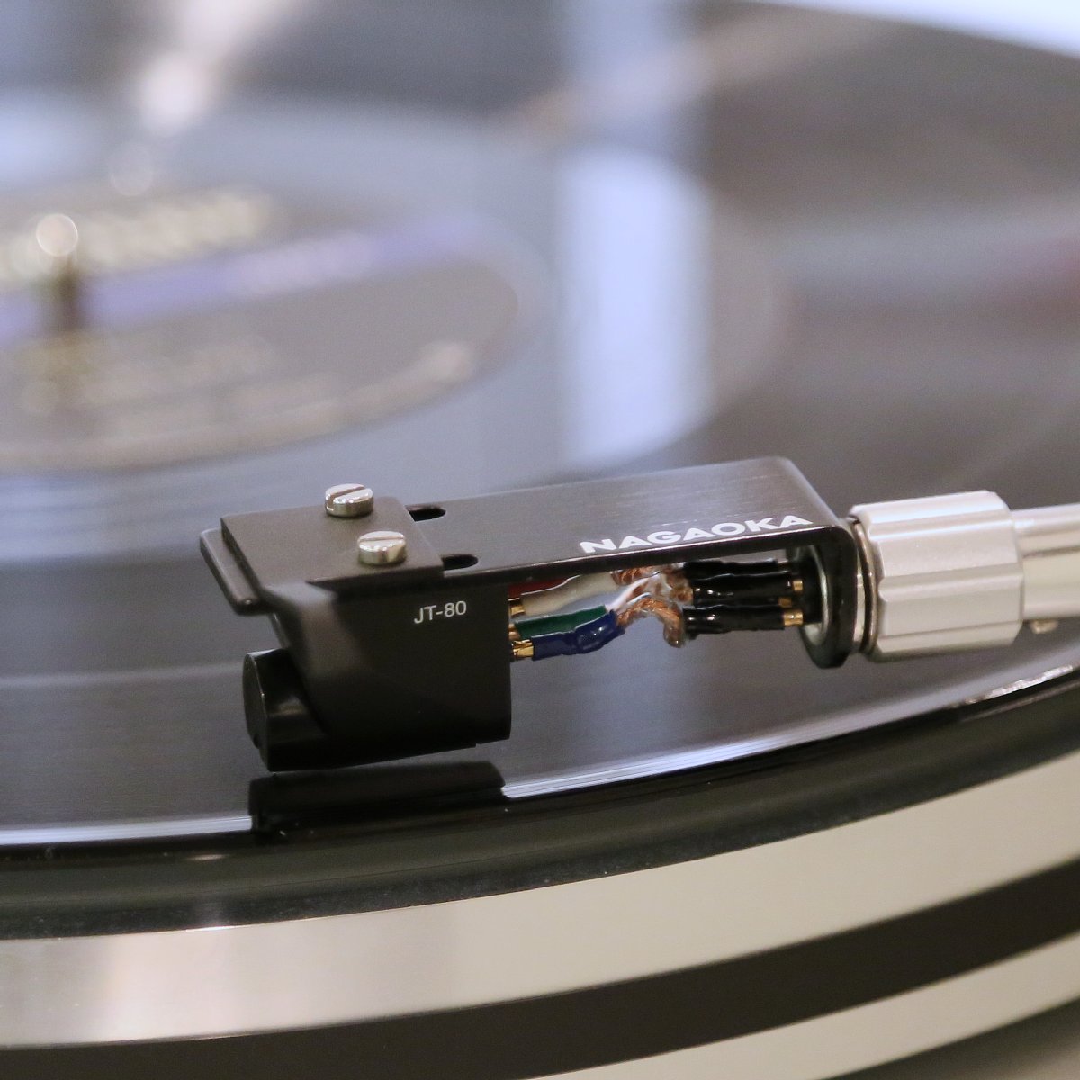 audiounion_ab's tweet photo. 【NAGAOKAレコード・カートリッジのご紹介】
レコード針のナガオカ、創業80年記念 渾身の作品、安定の再生力、歴史の重みを感じます。
#NAGAOKA #ST80 #レコードカートリッジ #オーディオ #アナログ #レコード https://t.co/cfnpyf5nai