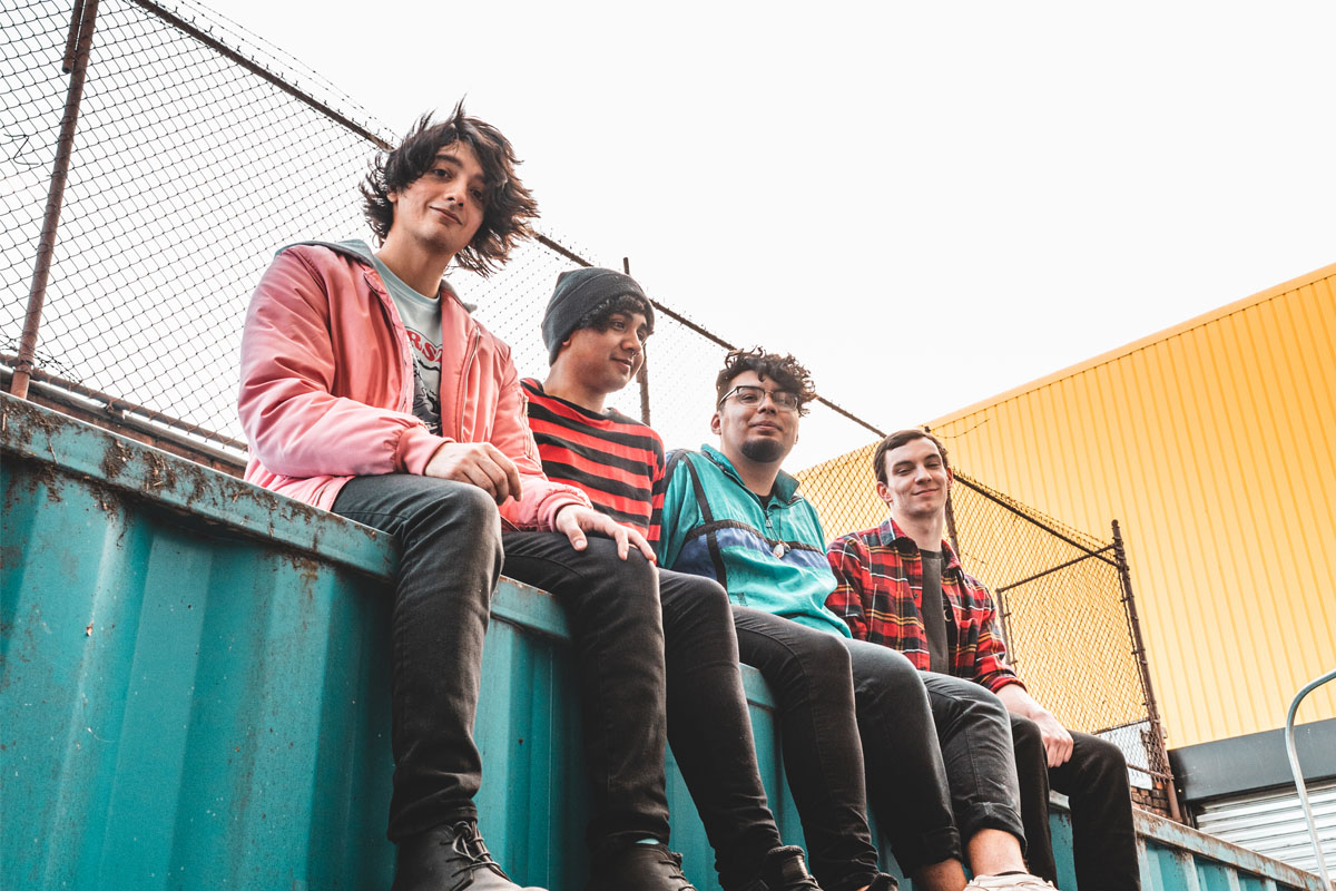 UNSIGNED SPOTLIGHT: Meet <a href="/Emensia/">Emensia</a>, alternative rock 4-piece from Queens, NY.

For Fans Of: Silverstein, Movements, Sleeping With Sirens

calibertv.net/?p=17732