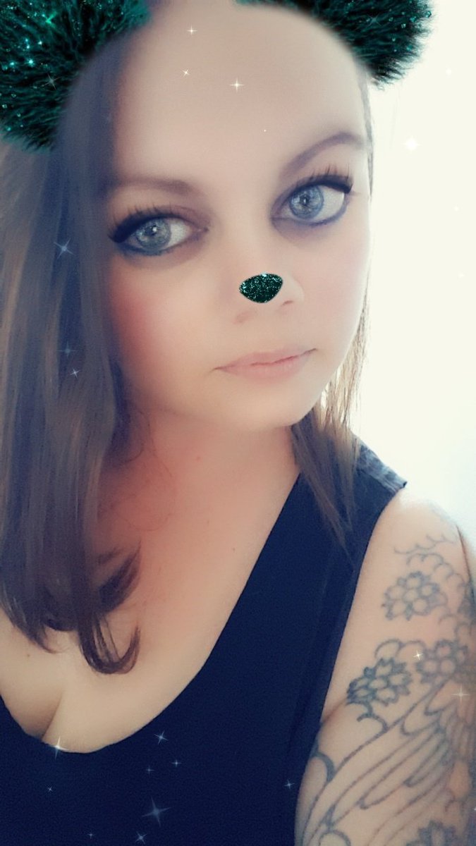 Snookimss's tweet photo. Fuck. I haven't posted in a long time. Hi! https://t.co/V4Hp8z1t55