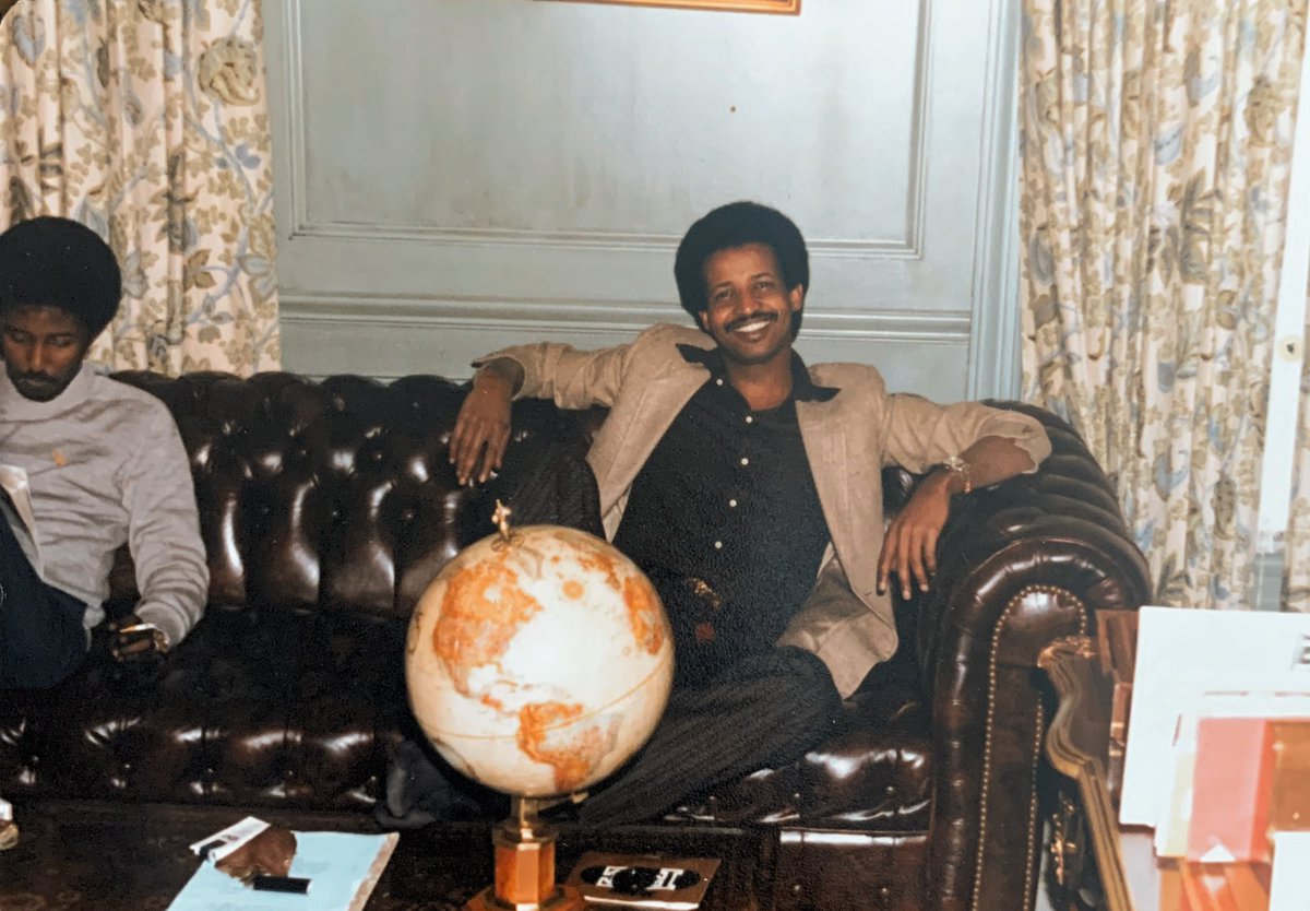 ali_omar14's tweet image. “He proud of what we done, in one generation he came from Africa young”  Ahead of his time ❤️

RIP Ambassador Omar ❤️