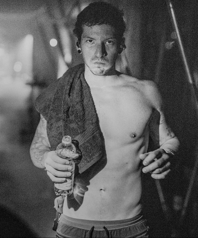 a thread of josh to either make u swerve or to secure u in the superior lane